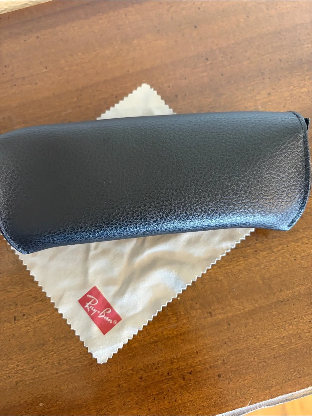 Ray-Ban Black Pebbled Leather Sunglasses Case Snap Close with Cleaning Cloth